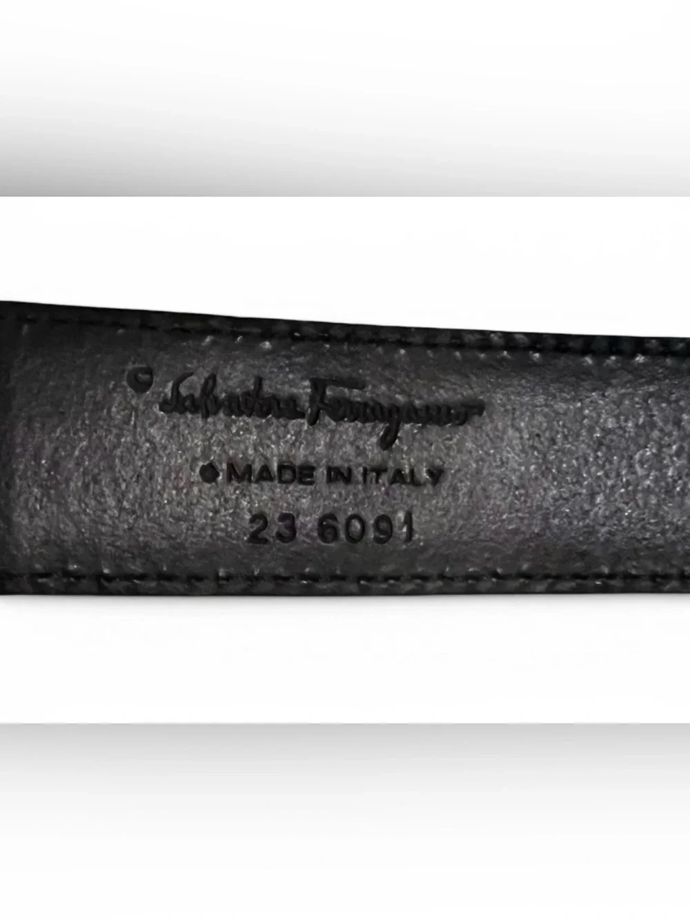 Vtg Salvatore Ferragamo Italy Gold Tone Gancini Buckle Black Leather Belt 236091